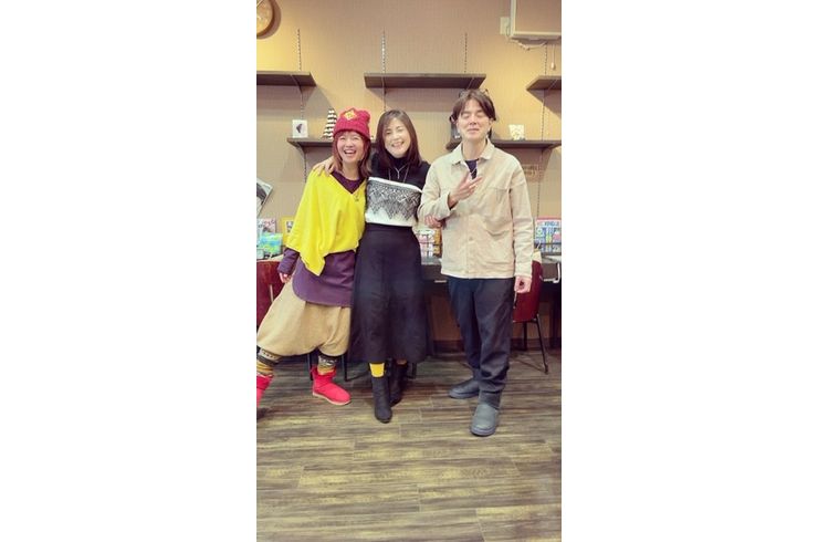 女性　カット　撮影